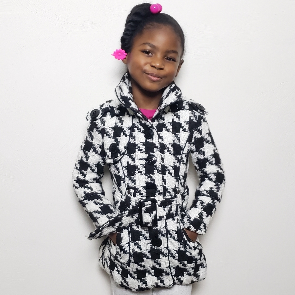 YOKI Black & White Houndstooth Belted Coat Size S 2T